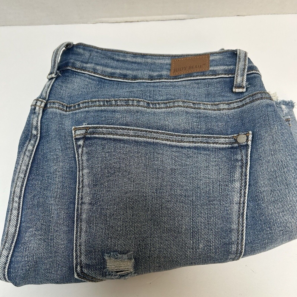 Judy Blue Hi-Rise Striped Patch Distressed Denim Shorts Size 1XL Style #150091